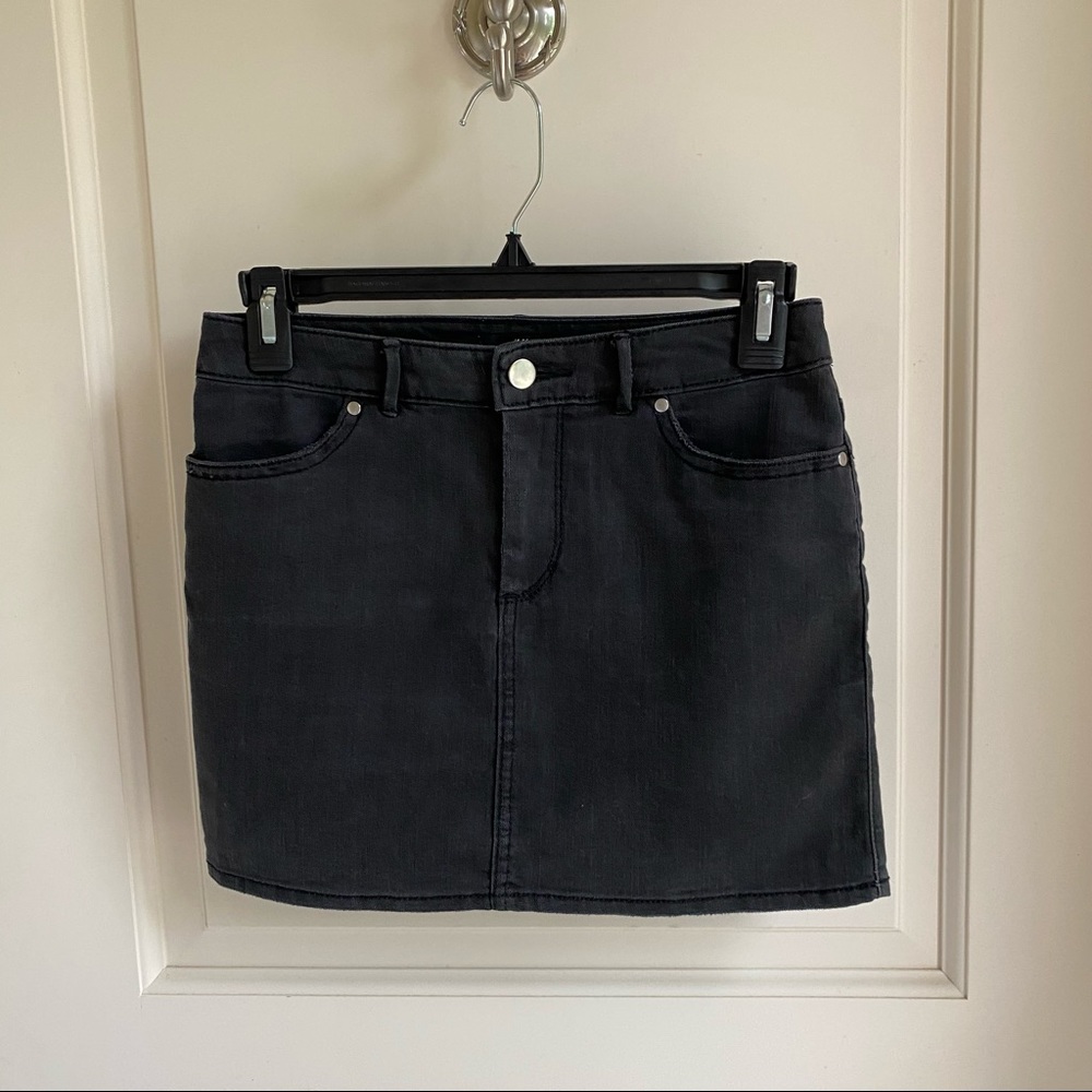 H&M denim mini skirt